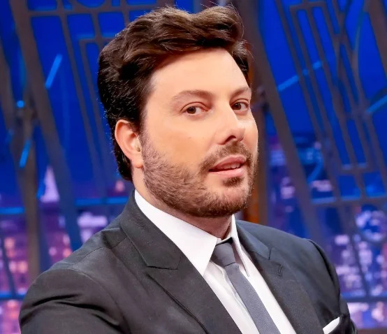 Danilo Cantando
