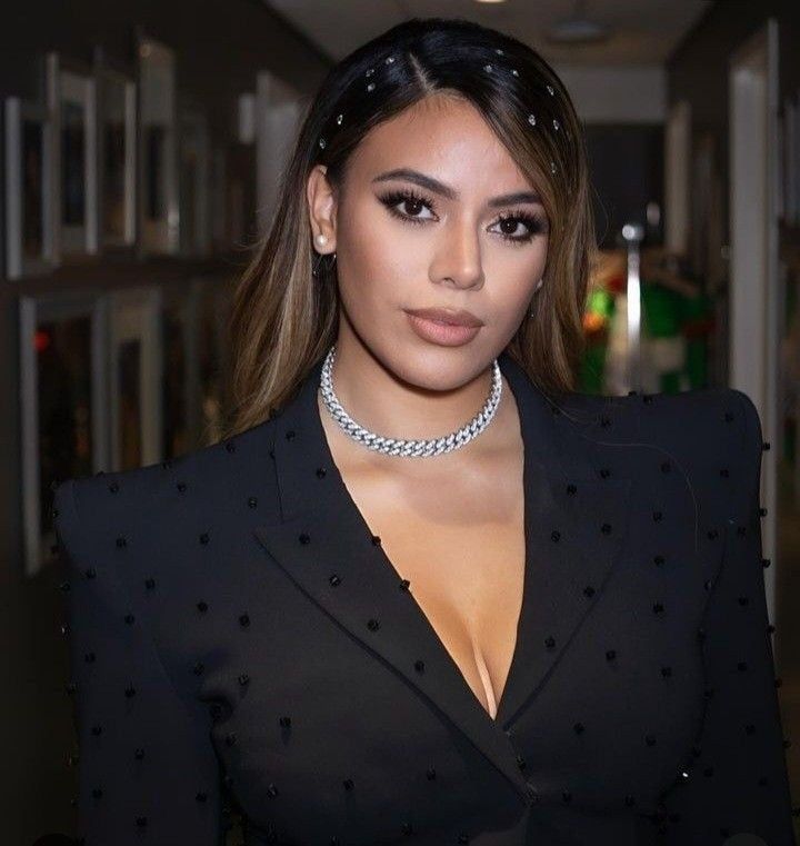 Dinah Jane (Talking Vocals)