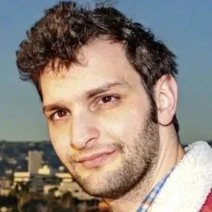 Yoav Landau | The Living Tombstone
