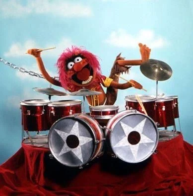 Animal (Hector Lee) Español Latino - Latin American Spanish Dub (Los Muppets - The Muppets - Los Muppets 2 Los Mas Buscados - The Muppets 2 Most Wanted)