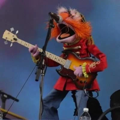 Sargento Floyd Pepper (Hernan Lopez) Español Latino - Latin American Spanish Dub (Los Muppets - The Muppets - Los Muppets 2 Los Mas Buscados - The Muppets 2 Most Wanted) Confusion Electrica - Electric Mayhem